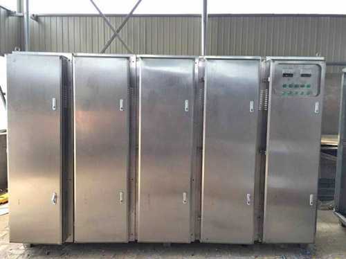 惠州廢氣處理設(shè)備之UV光催化設(shè)備UV光解除臭器廠家直銷(xiāo)